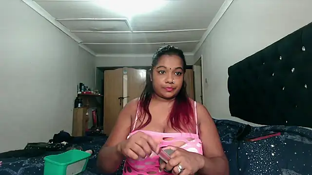 Indianmayaxoxo online show from 12/19/24, 02:46