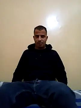 Snapshot of Bisex_activ19 chatting on 12/09/24, 02:39 Bisex activ19 online show from 12/09/24, 02:39