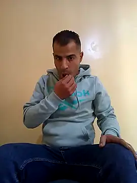 Bisex activ19 online show from 01/05/25, 02:19