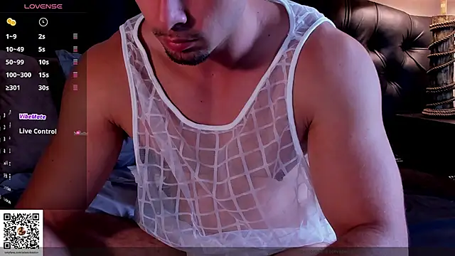 Snapshot of ADAM_BOUTON_ chatting on 03/26/26, 03:39 ADAM BOUTON online show from 03/26/26, 03:39