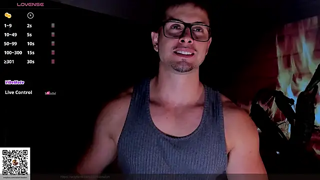 Snapshot of ADAM_BOUTON_ chatting on 04/11/26, 12:04 ADAM BOUTON online show from 04/11/26, 12:04