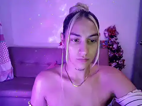 Snapshot of mandy_berrys chatting on 12/17/24, 03:06 mandy berrys online show from 12/17/24, 03:06