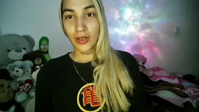 Snapshot of mandy_berrys chatting on 11/12/25, 06:03 mandy berrys online show from 11/12/25, 06:03