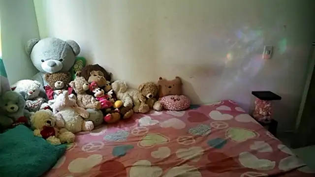 Snapshot of mandy_berrys chatting on 11/17/25, 06:24 mandy berrys online show from 11/17/25, 06:24