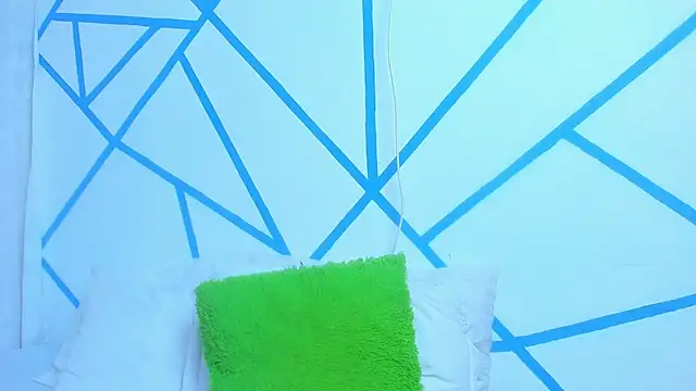 Snapshot of liam_scott77 chatting on 12/14/24, 02:21 liam scott77 online show from 12/14/24, 02:21