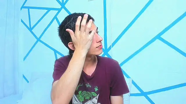 Snapshot of liam_scott77 chatting on 12/15/24, 12:17 liam scott77 online show from 12/15/24, 12:17