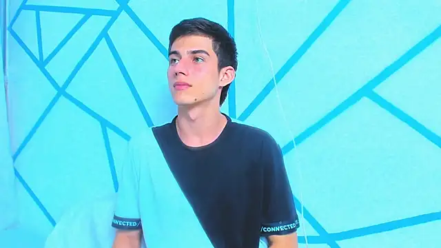 Snapshot of liam_scott77 chatting on 03/06/25, 06:59 liam scott77 online show from 03/06/25, 06:59