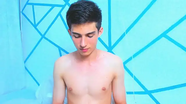 Snapshot of liam_scott77 chatting on 03/06/25, 10:04 liam scott77 online show from 03/06/25, 10:04