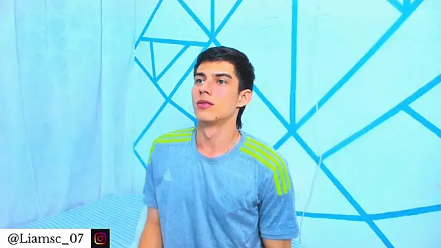 Snapshot of liam_scott77 chatting on 11/20/25, 09:14 liam scott77 online show from 11/20/25, 09:14