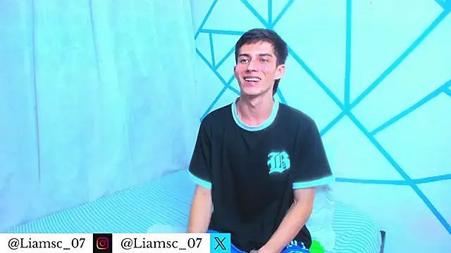 Snapshot of liam_scott77 chatting on 02/06/26, 10:13 liam scott77 online show from 02/06/26, 10:13