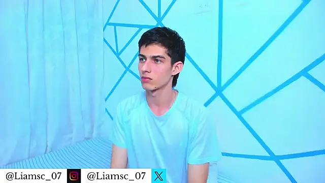 Snapshot of liam_scott77 chatting on 02/13/26, 12:06 liam scott77 online show from 02/13/26, 12:06