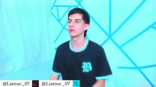 Snapshot of liam_scott77 chatting on 02/27/26, 12:32 liam scott77 online show from 02/27/26, 12:32