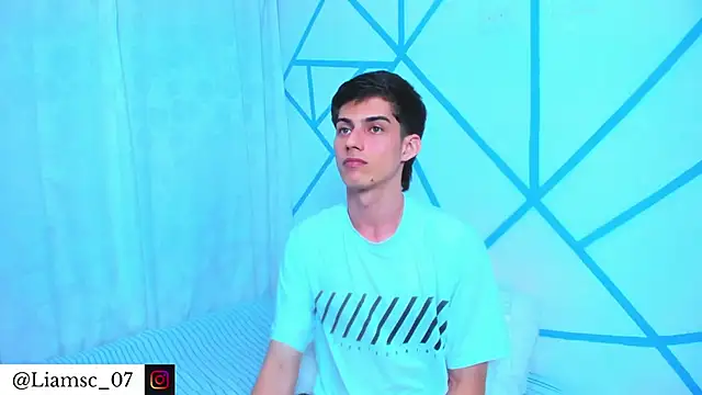 Snapshot of liam_scott77 chatting on 03/13/26, 10:27 liam scott77 online show from 03/13/26, 10:27