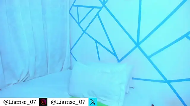 Snapshot of liam_scott77 chatting on 04/17/26, 12:46 liam scott77 online show from 04/17/26, 12:46