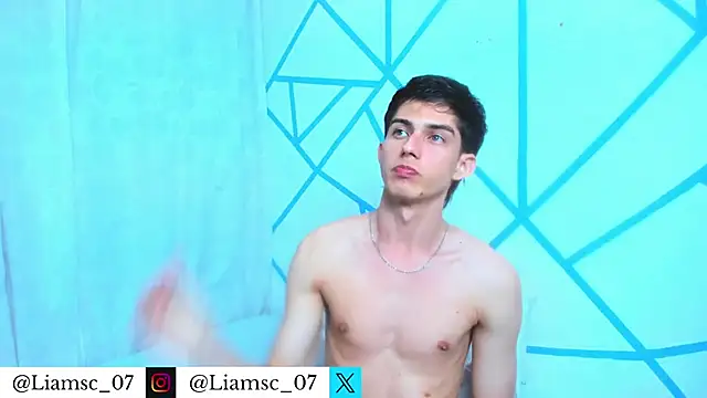 Snapshot of liam_scott77 chatting on 04/21/26, 01:29 liam scott77 online show from 04/21/26, 01:29