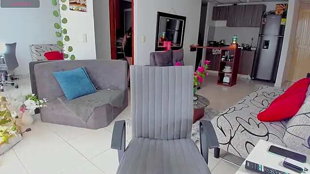 Snapshot of DevonShaw_ chatting on 02/10/25, 09:47 DevonShaw online show from 02/10/25, 09:47