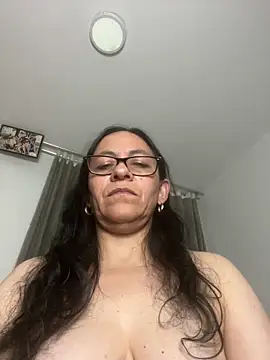 Freya Artemisa online show from 03/11/25, 05:49