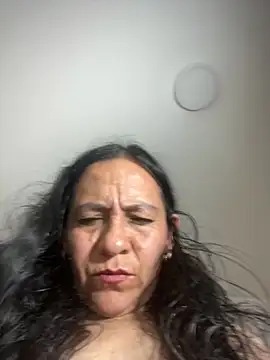 Freya Artemisa online show from 10/12/25, 08:19