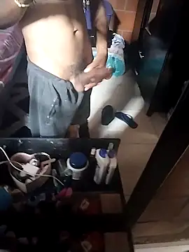 Snapshot of Ger0nim05 chatting on 09/14/25, 08:19 Ger0nim05 online show from 09/14/25, 08:19