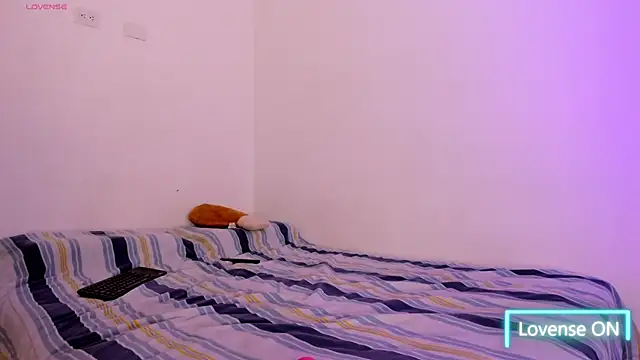 Apriilpeach  online show from 01/16/25, 11:48