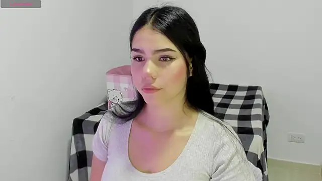 Natasha su  online show from 02/02/25, 01:02