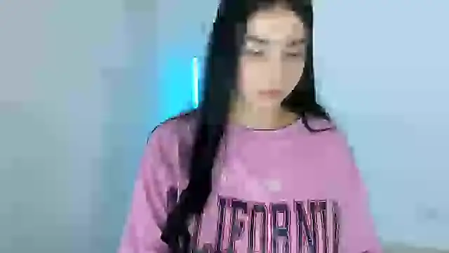 Natasha su  online show from 09/17/25, 11:17