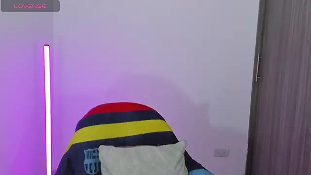 Snapshot of Natasha_su_ chatting on 03/05/26, 05:03 Natasha su online show from 03/05/26, 05:03