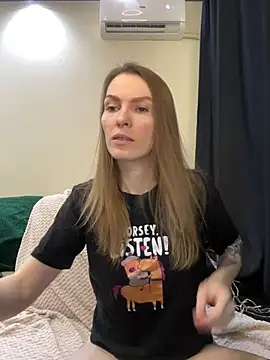 RachelBelI online show from 03/16/25, 11:14