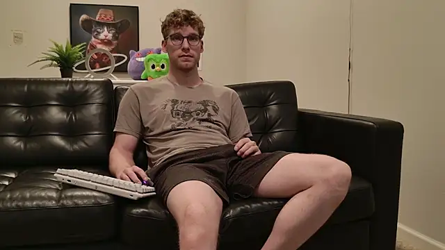 BlueEyedTallGuy94 online show from 10/04/25, 11:03