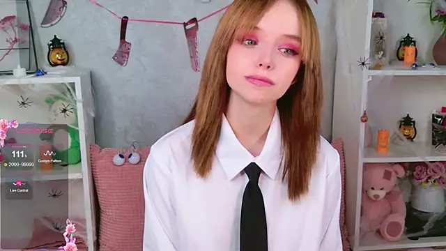 b4by LoL1 online show from 11/05/25, 12:38