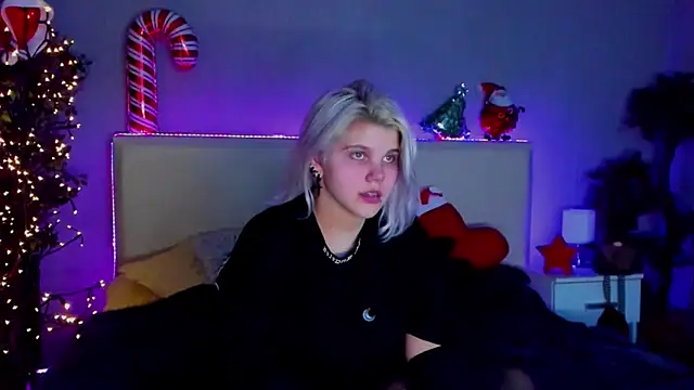 JoannLowe online show from 12/29/24, 08:15