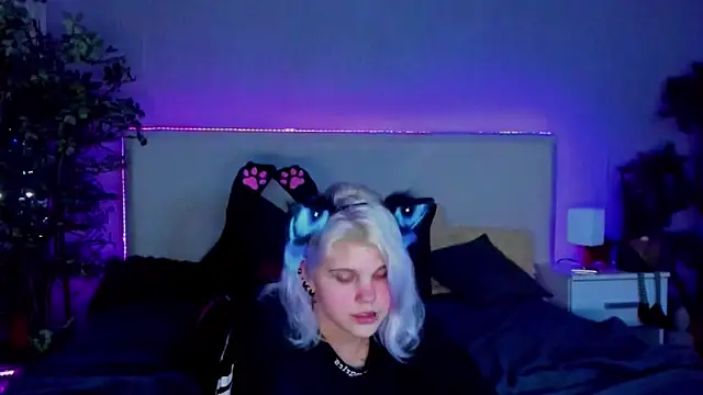 JoannLowe online show from 01/11/25, 12:12