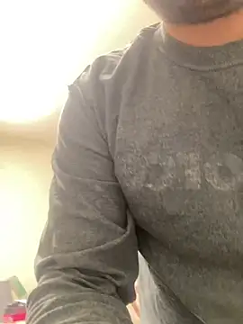 Snapshot of MiamiBang chatting on 01/29/25, 03:12 MiamiBang online show from 01/29/25, 03:12