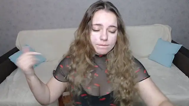 Snapshot of _Sweet_Lana chatting on 12/27/24, 07:51 Sweet Lana online show from 12/27/24, 07:51