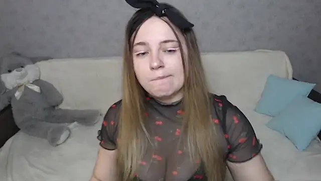 Snapshot of _Sweet_Lana chatting on 03/13/25, 04:01 Sweet Lana online show from 03/13/25, 04:01