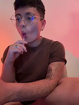 Ashley Chriss online show from 12/24/24, 04:00