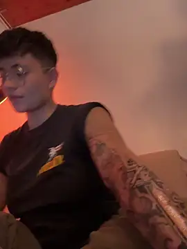 Ashley Chriss online show from 01/18/25, 03:31