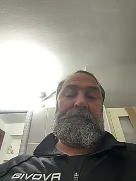 Snapshot of ros217 chatting on 01/09/26, 08:54 ros217 online show from 01/09/26, 08:54