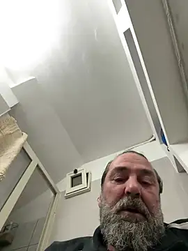 Snapshot of ros217 chatting on 03/31/26, 12:27 ros217 online show from 03/31/26, 12:27