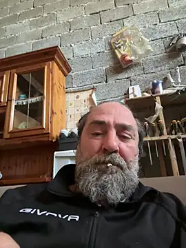 Snapshot of ros217 chatting on 04/04/26, 12:13 ros217 online show from 04/04/26, 12:13