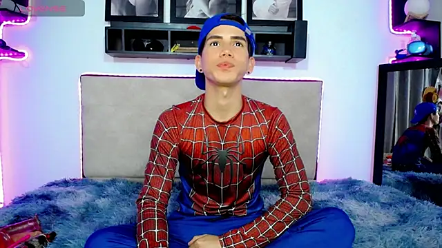 Snapshot of Tayson_Rivers chatting on 12/27/24, 09:54 Tayson Rivers online show from 12/27/24, 09:54