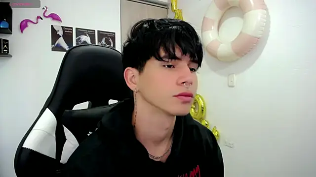 Snapshot of Tayson_Rivers chatting on 09/13/25, 07:02 Tayson Rivers online show from 09/13/25, 07:02