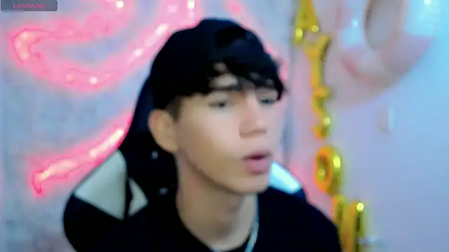 Snapshot of Tayson_Rivers chatting on 10/01/25, 11:22 Tayson Rivers online show from 10/01/25, 11:22