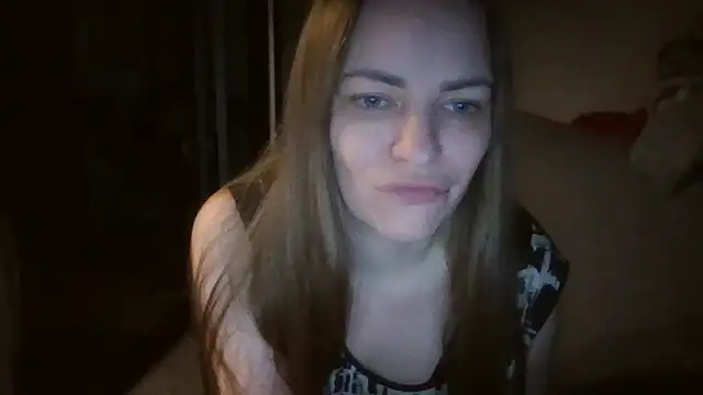 Snapshot of AnnaDiamond1 chatting on 04/18/26, 09:59 AnnaDiamond1 online show from 04/18/26, 09:59