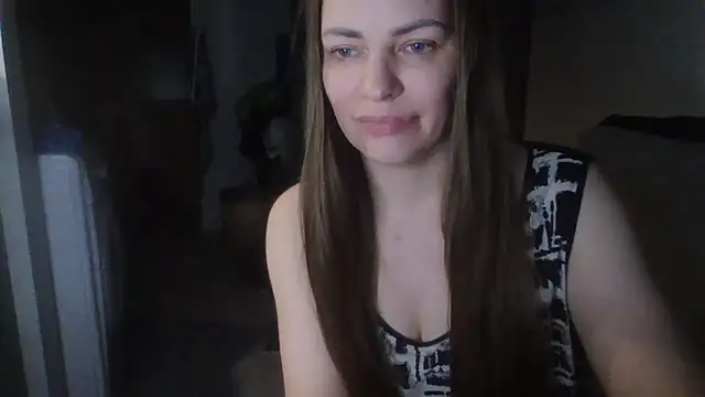 Snapshot of AnnaDiamond1 chatting on 05/10/26, 08:47 AnnaDiamond1 online show from 05/10/26, 08:47