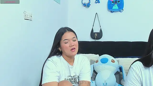 sara mendez2 online show from 12/14/25, 11:31