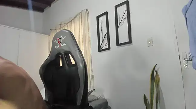 Snapshot of miguel_hz chatting on 02/04/25, 08:17 miguel hz online show from 02/04/25, 08:17