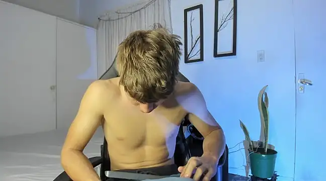 Snapshot of miguel_hz chatting on 02/13/25, 09:38 miguel hz online show from 02/13/25, 09:38