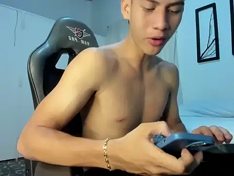 Snapshot of miguel_hz chatting on 03/10/25, 08:01 miguel hz online show from 03/10/25, 08:01