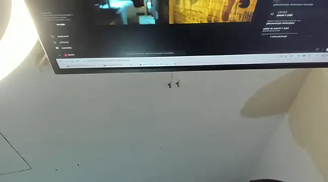 Snapshot of miguel_hz chatting on 03/18/25, 10:15 miguel hz online show from 03/18/25, 10:15